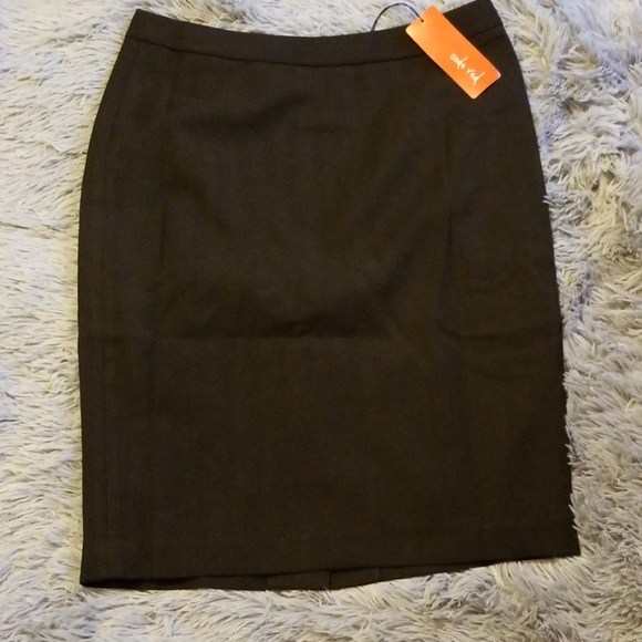 New,NWT, Code Red Black pencil skirt - Picture 4 of 8